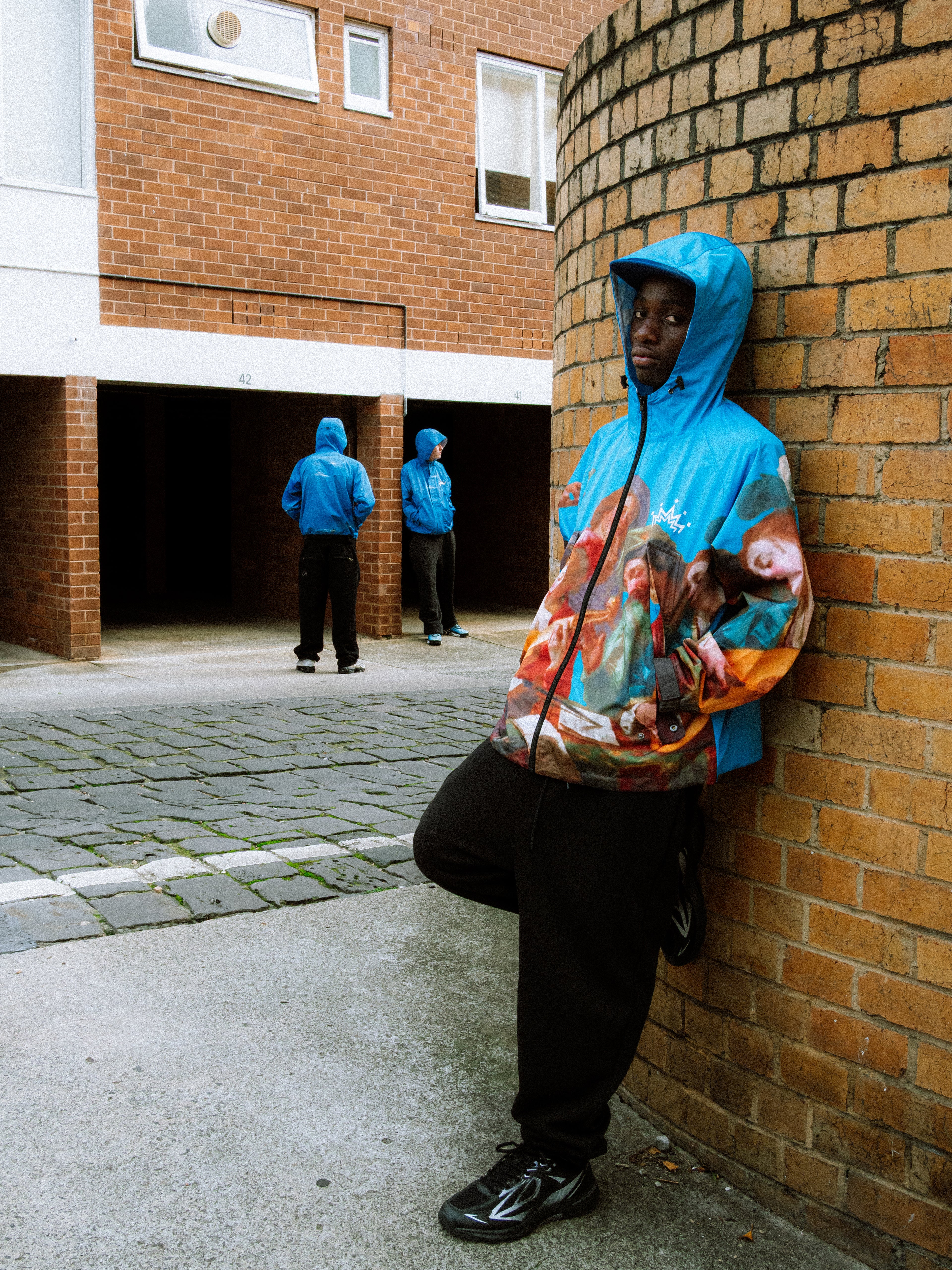 Overthrown windbreaker